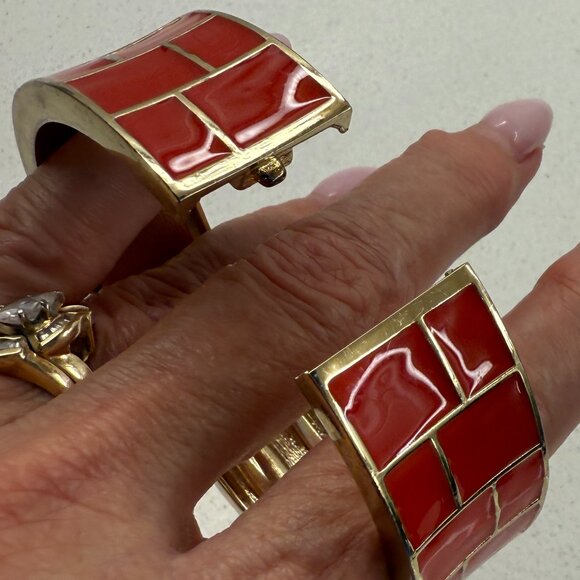 Brick Pattern Clamper Bracelet - Picture 3 of 5